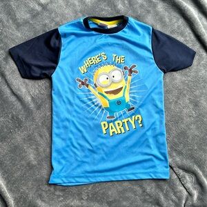 Minions T-Shirt size 7